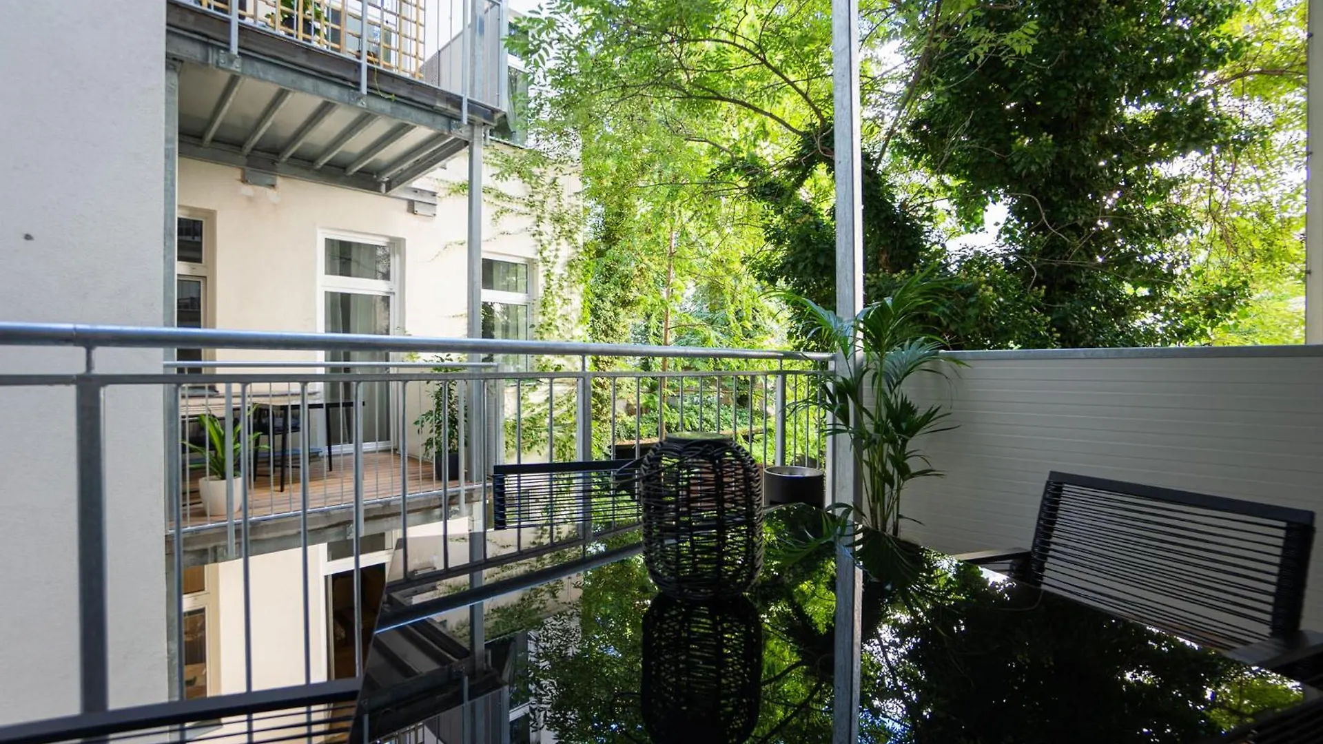 Spacious Cosy Apartment With A Balcony And A King-Size Bed 15 Minutes Away From Stephansdom Vídeň